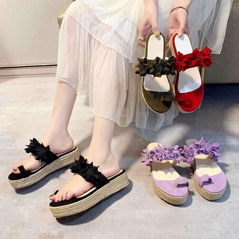 Breathable Hollow Flower Sandals