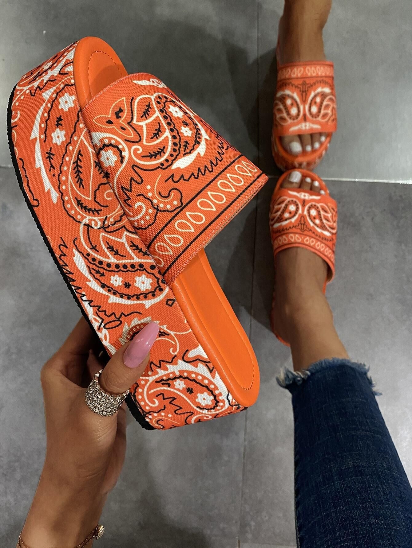 Flower Print Platform Slippers