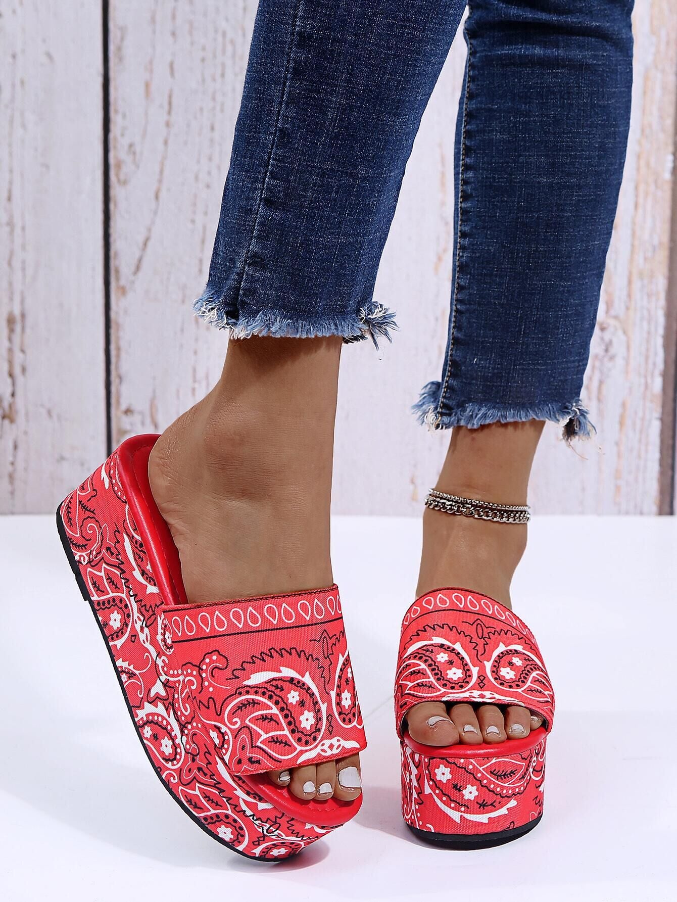 Flower Print Platform Slippers